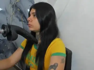 Emily_evol  live sex cam
