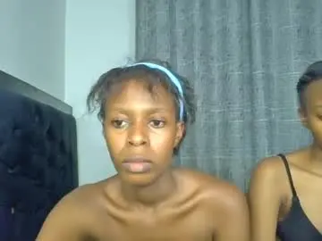 Godess_lunah  live sex cam