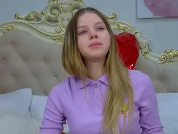 Hallybradley  live sex cam