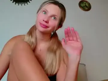 Kittymiasofi  live sex cam