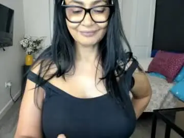 Nauty_leila  live sex cam