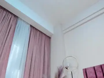 Selenelujan  live sex cam