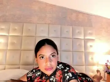 Sheeylopez  live sex cam