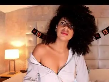Sheeylopez  live sex cam