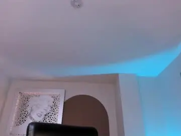 Tinyaddams  live sex cam