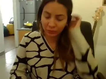 Valentinaseleni24  live sex cam