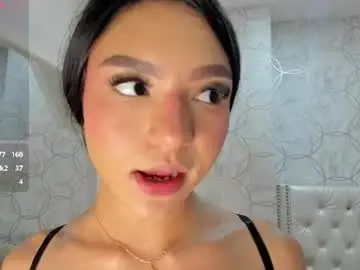 Britanny_77  live sex cam