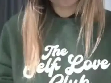 Cherryhot95  live sex cam