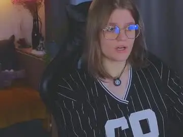 Jess0e9  live sex cam