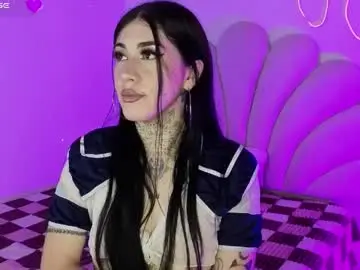 Korolovaa  live sex cam