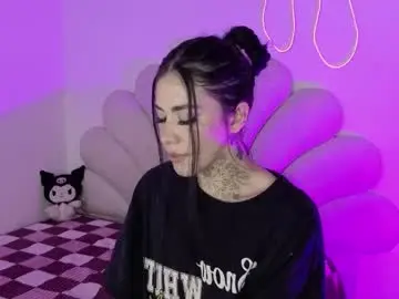 Korolovaa  live sex cam