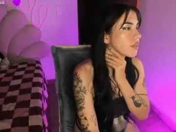 Korolovaa  live sex cam