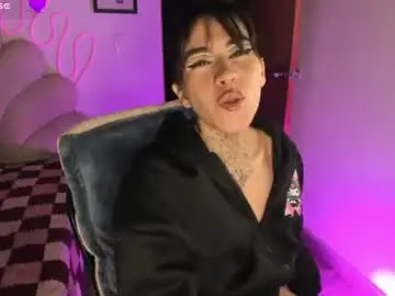 Korolovaa  live sex cam