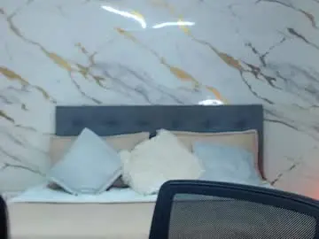 Luluu_17_  live sex cam