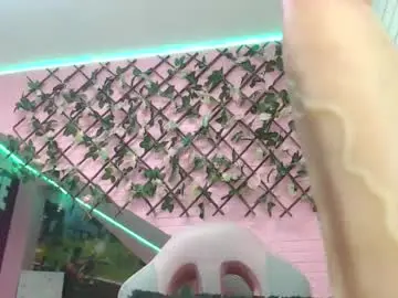 Mckennahot303av  live sex cam