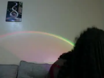Peachy_aura  live sex cam