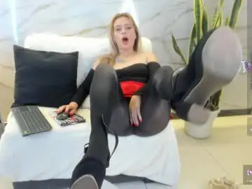 Pink_secret  live sex cam