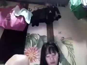 Preetydinah  live sex cam