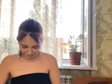 Tondamumpower  live sex cam