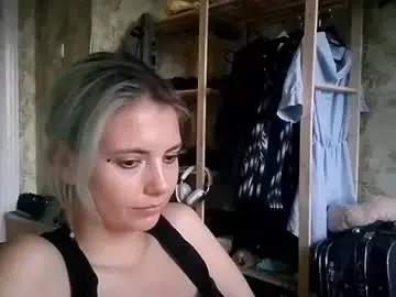 Tondamumpower  live sex cam