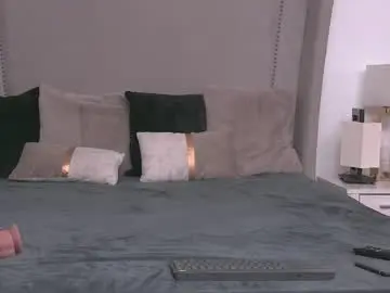Zoeskye82623  live sex cam