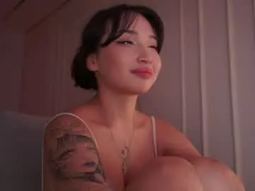 Asvna  live sex cam