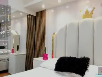 Emily_addams_  live sex cam