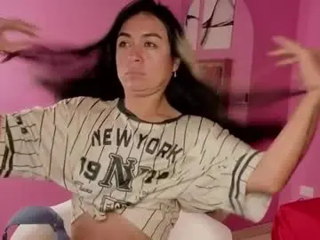 Evelyn_lovv  live sex cam