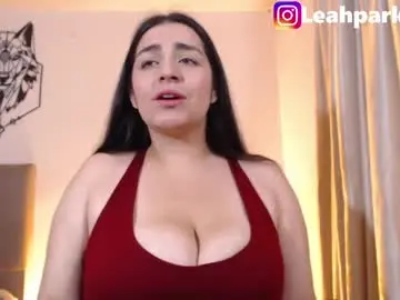 Leahparker33  live sex cam
