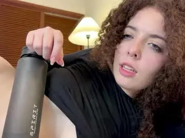 Lilithdoeyes  live sex cam