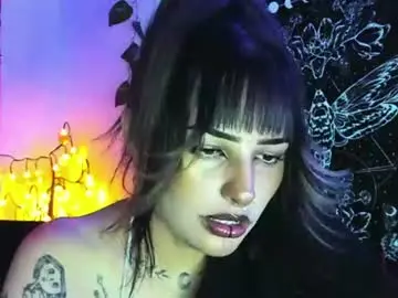 Luaar_moon  live sex cam