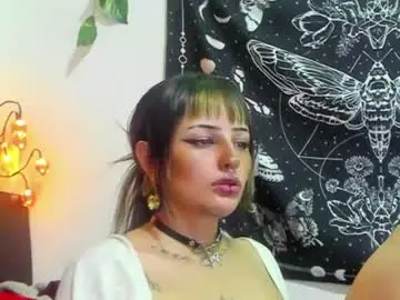 Luaar_moon  live sex cam