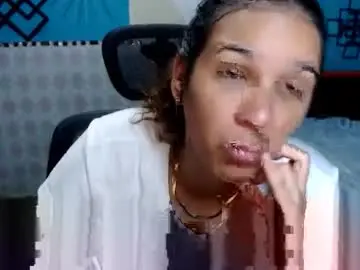 Megan_little_  live sex cam