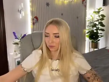 Ohmyemma  live sex cam