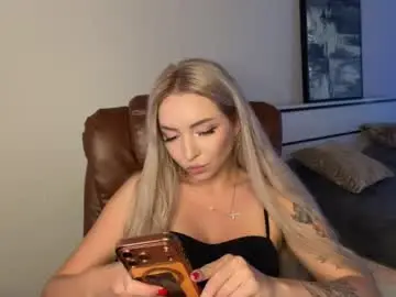 Ohmyemma  live sex cam
