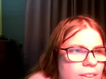 Queenstuff  live sex cam