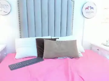 Yaraamada  live sex cam