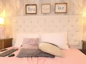 Yaraamada  live sex cam