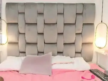 Yaraamada  live sex cam
