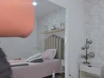 Yaraamada  live sex cam