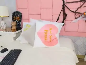 Yaraamada  live sex cam
