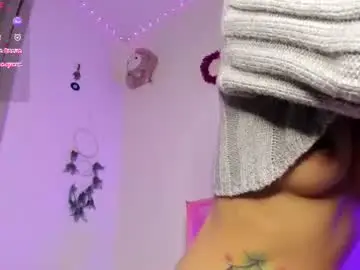 _strawberrycream  live sex cam