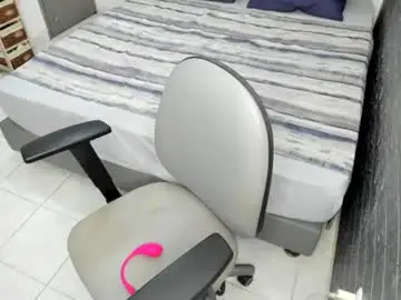 Bellaprettty  live sex cam