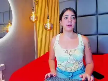 Coral_foxx  live sex cam