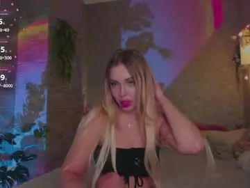 Holly_molly8  live sex cam