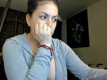 Kyhara  live sex cam