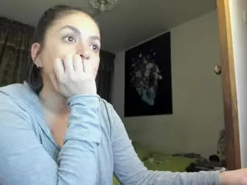 Kyhara  live sex cam