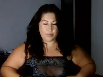 Laurabella50  live sex cam