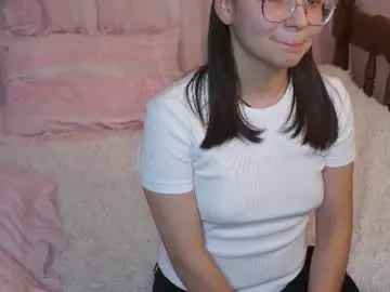 Lovelygirl311  live sex cam