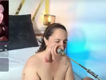 Luna_naughty1  live sex cam